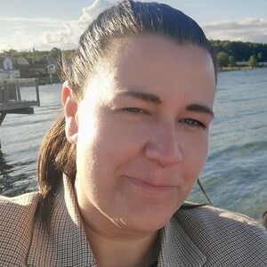Normal fixed ane marie larsen